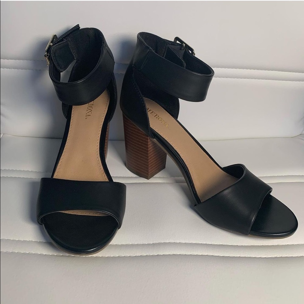 👠Black/Brown Heels
